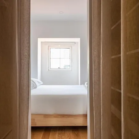 Flh Principe Real Modern Apartment Lisbon